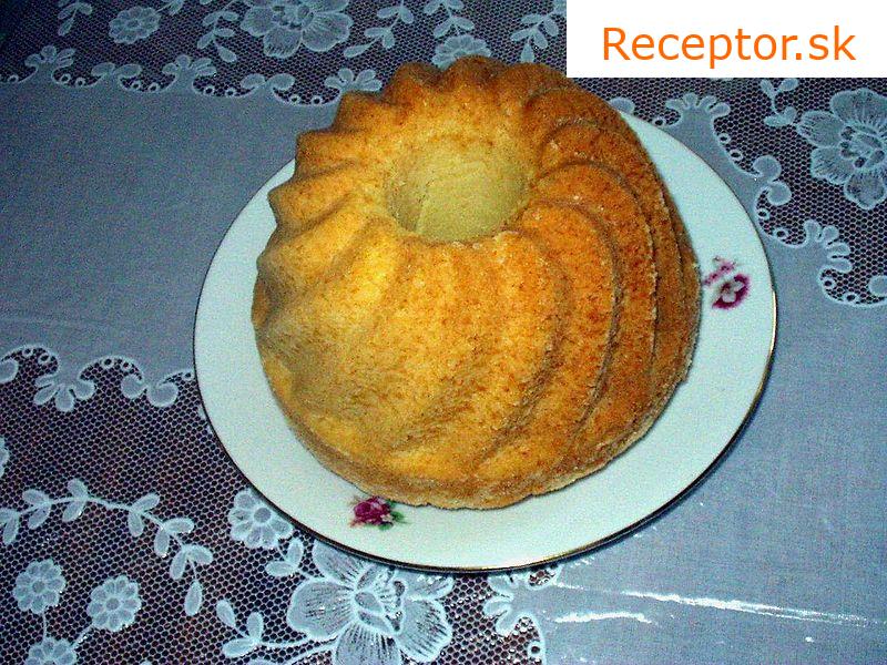 Banánová bábovka