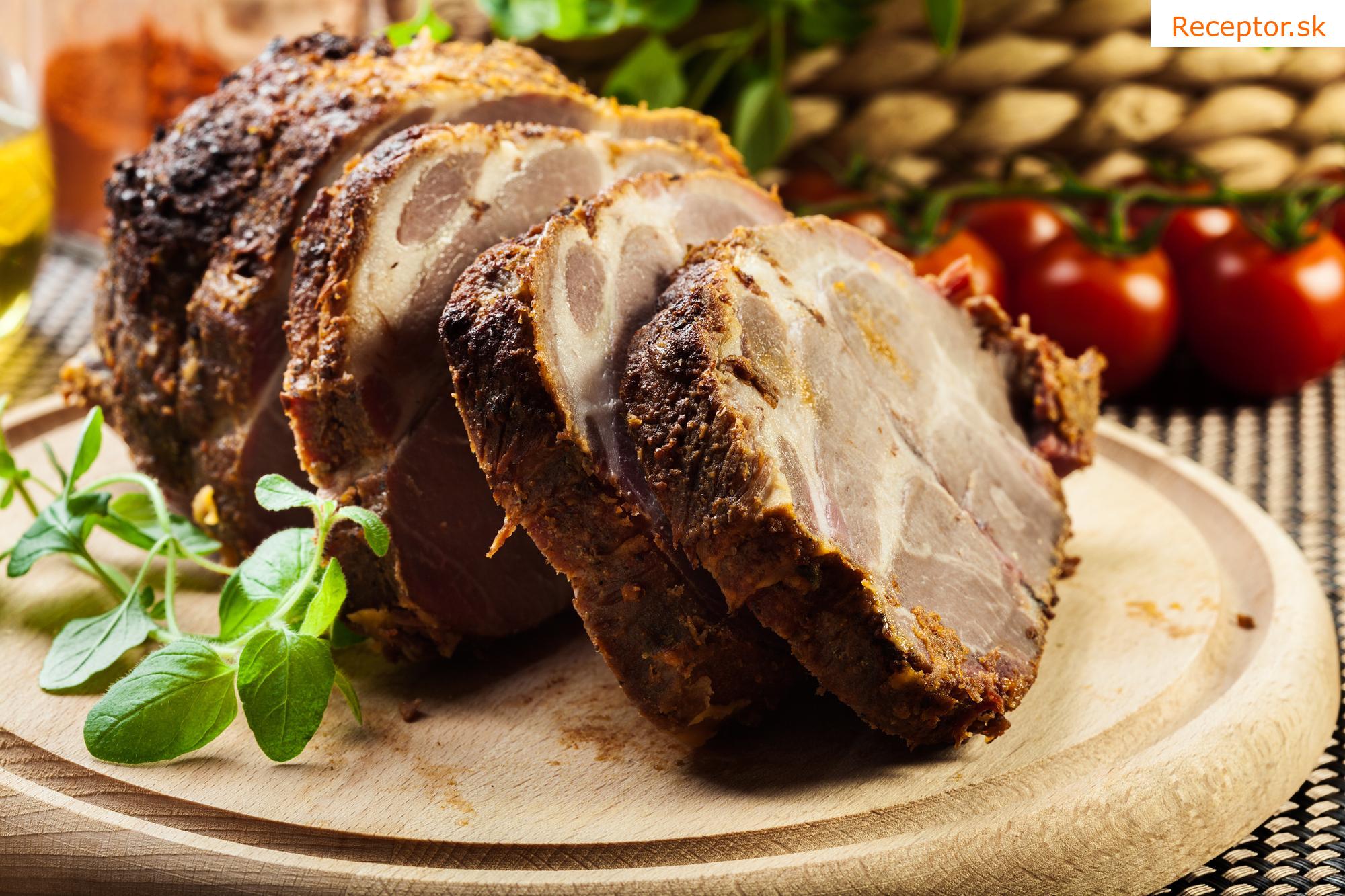 Krkovička pečená na zemiakoch