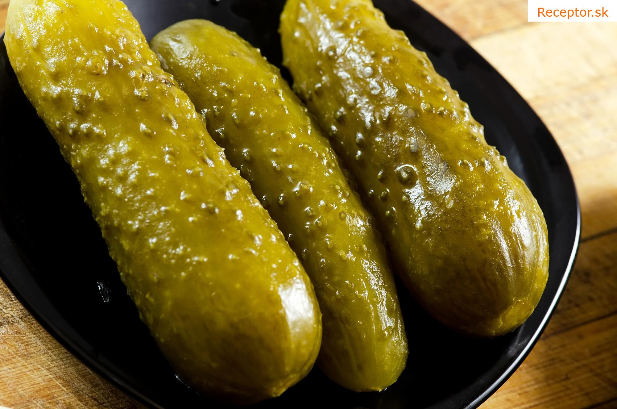 Omáčky M, O, P (marhuľová, poľovnícka, uhorková špeciál, z moravskej klobásy, papriková)