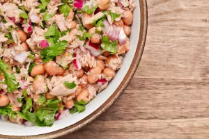 Recept Toskánsky tuniakový šalát s fazuľami